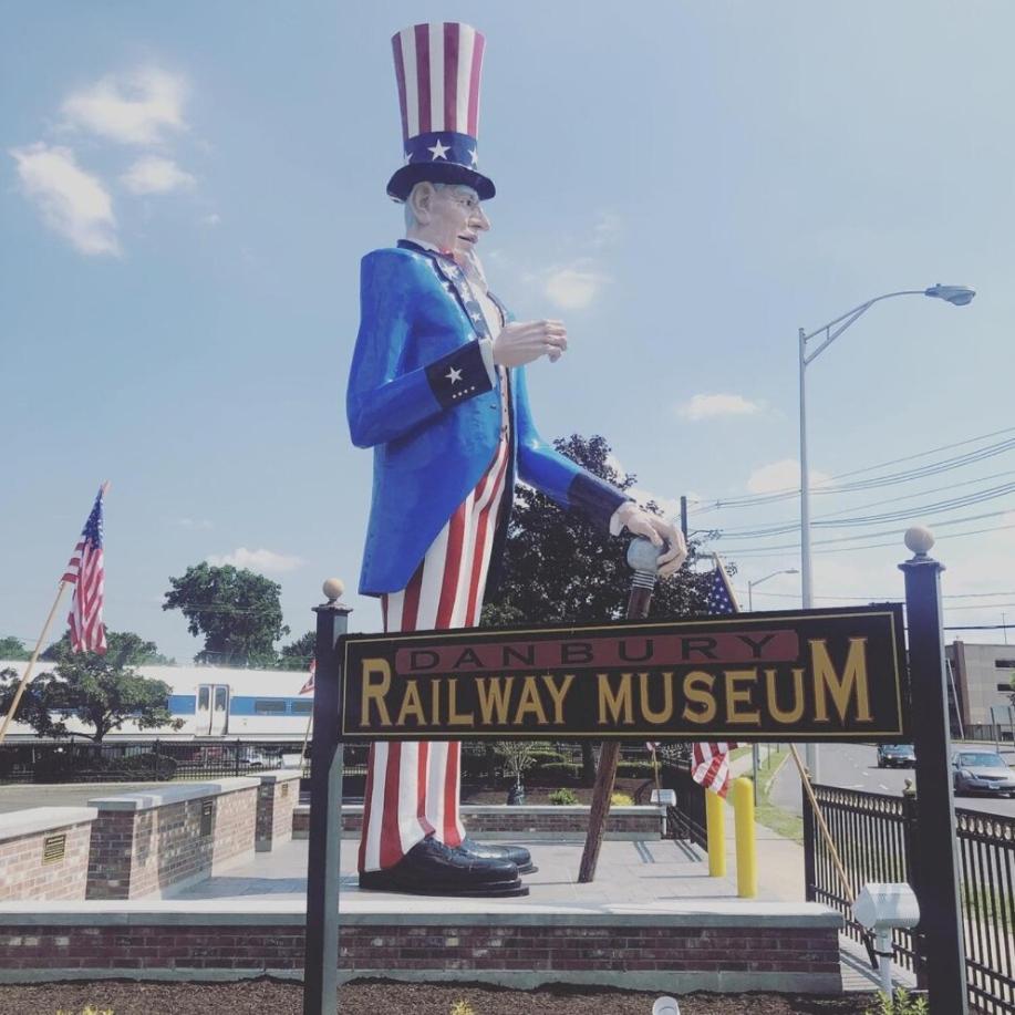 Welcome To Hat City Danbury, A Suburban Retreat מראה חיצוני תמונה