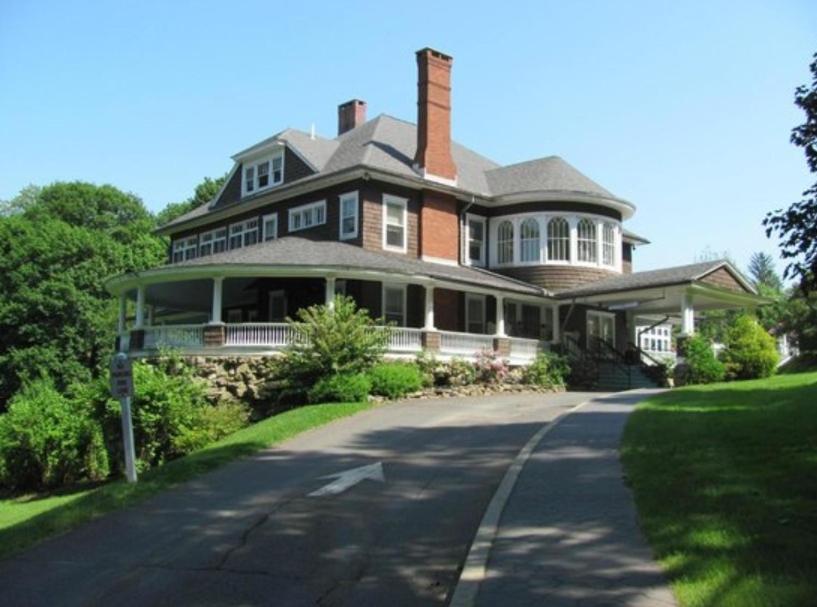 Welcome To Hat City Danbury, A Suburban Retreat מראה חיצוני תמונה