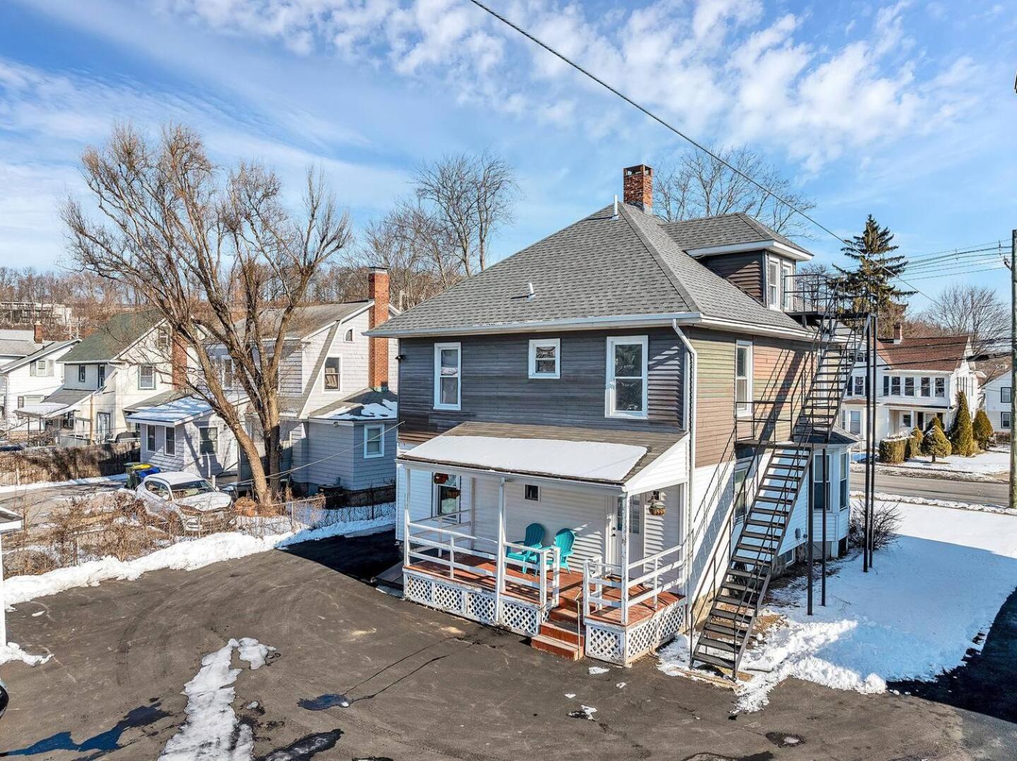 Welcome To Hat City Danbury, A Suburban Retreat מראה חיצוני תמונה